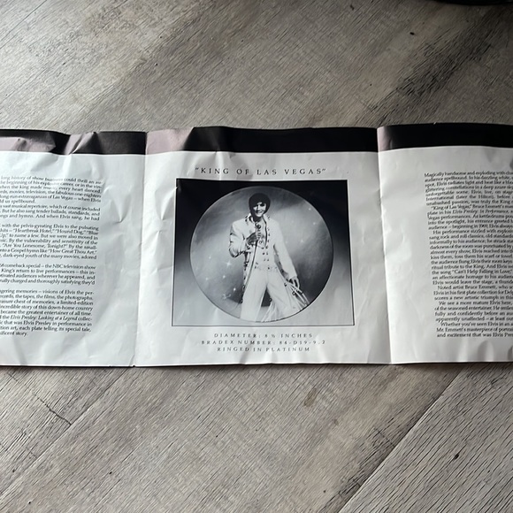 Elvis Presley “King of Las Vegas” Plate - Picture 6 of 7